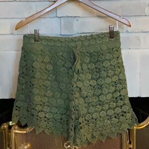 High Waist Green Lace Shorts with Scalloped Hem